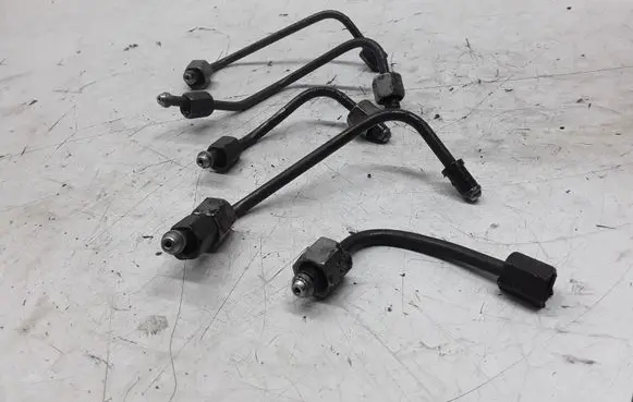 Opel Vectra C Fuel injector supply line/pipe 