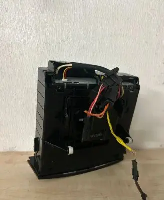 Mercedes-Benz E W211 CD/DVD changer A2116800552