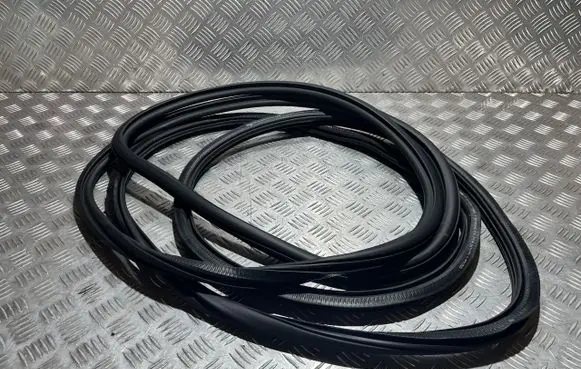 Audi A3 8Y Front door rubber seal VW24371