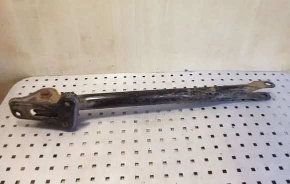 Other rear suspension part