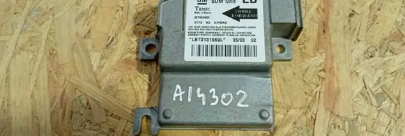 Opel Corsa C Airbag control unit/module 24439953 LBT0131569L 327960905