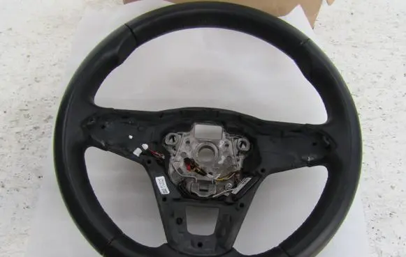 Volkswagen Golf VIII Steering wheel 5H0959542E