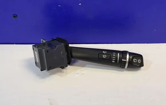 Volvo XC90 Wiper control stalk 30739218