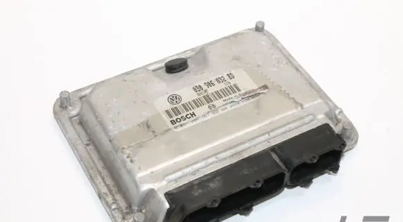 Volkswagen Polo Engine control unit/module 030906032BD 0261206767