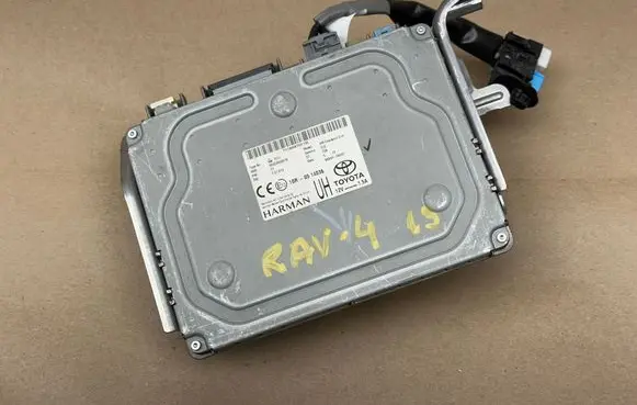 Toyota RAV 4 (XA50) GPS navigation control unit/module 8684006041