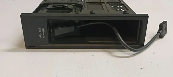 Volkswagen PASSAT B7 Head unit multimedia control 5N0035341F