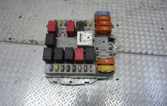 Fiat Croma Fuse module 51738102