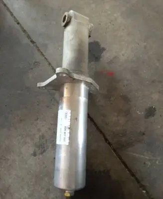 Audi A8 S8 D2 4D Rear bumper shock impact absorber/damper 4D0807357 02300153