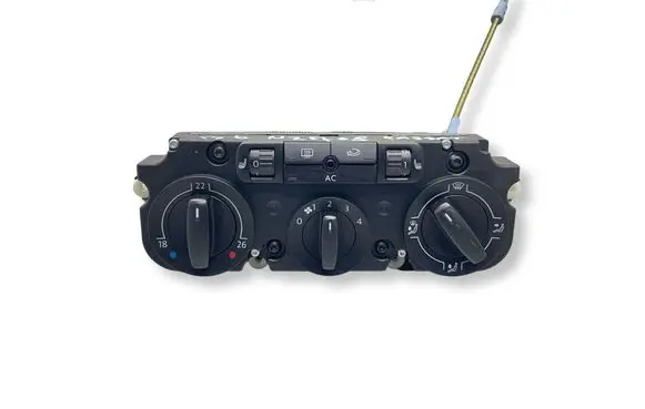Volkswagen PASSAT B6 Climate control unit