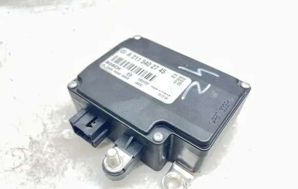 Mercedes-Benz E W211 Battery control module A2115402745