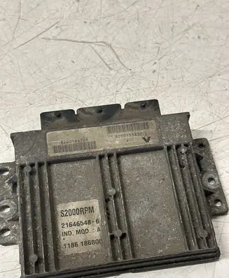 Renault Laguna II Engine control unit/module 8200164728