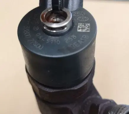 Hyundai Tucson JM Fuel injector 0445110258