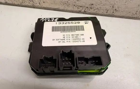 Opel Insignia A Tailgate/trunk control unit/module 13325520