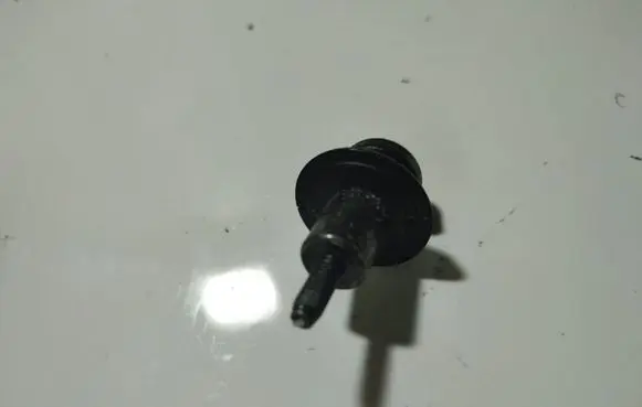 Nuts/bolts