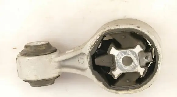 Nissan X-Trail T32 Engine mount bracket 113504BD0A