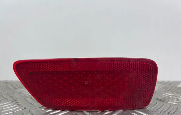 Jeep Grand Cherokee Rear tail light reflector