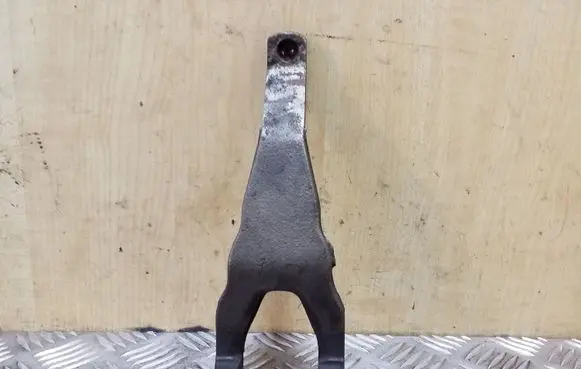 Mazda 6 Clutch release arm fork 