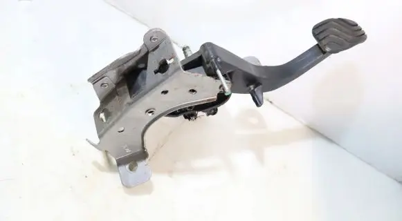 Clutch pedal