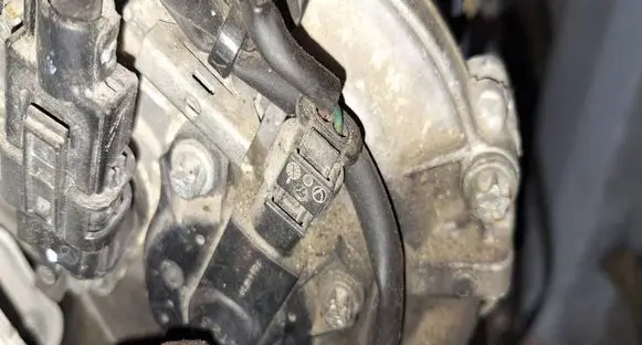 Mercedes-Benz CLS C219 Camshaft position sensor A2720510077