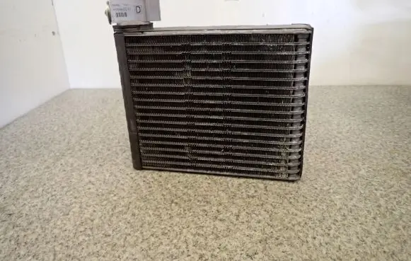 Mitsubishi Grandis A/C cooling radiator (condenser)