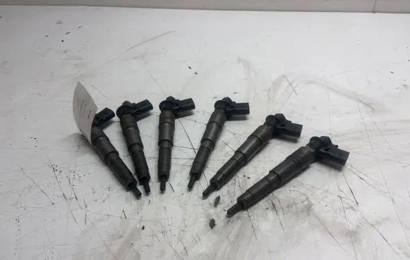 BMW 3 E90 E91 LP gas injectors set 7792721