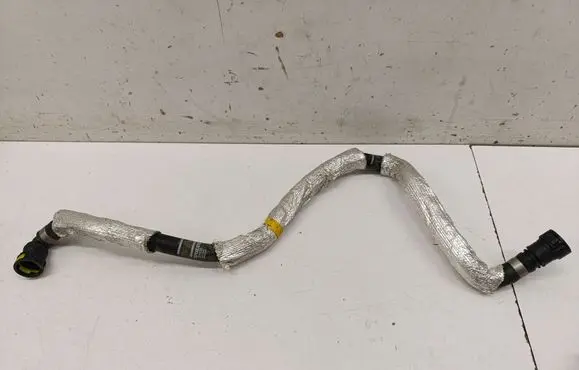 Volvo XC90 Engine coolant pipe/hose 32252375