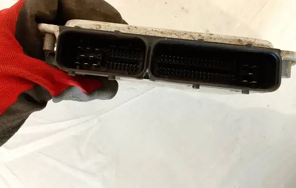 Volkswagen Golf V Engine control unit/module 038906012HC