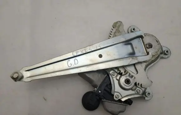 Lexus IS III XE30 Rear window lifting mechanism without motor 8572053100 0620203140