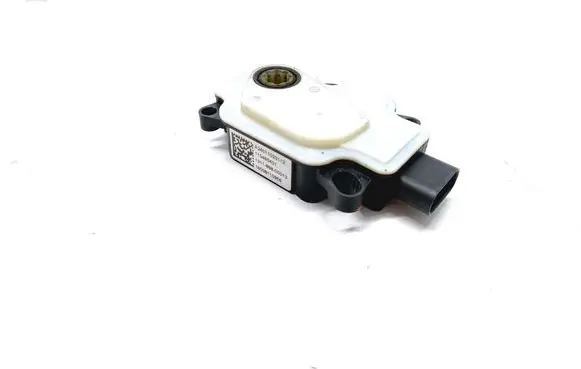 Tesla Model S Other devices 1104854-01