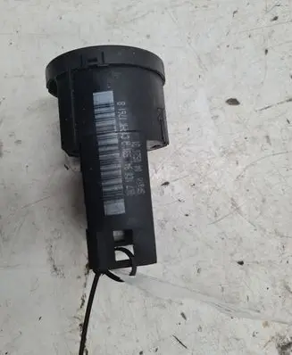 Volkswagen Golf IV Light switch 1C0941531