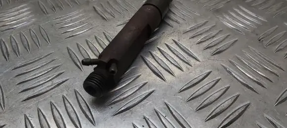 Fuel injector