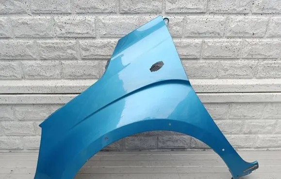 Suzuki Ignis Fender