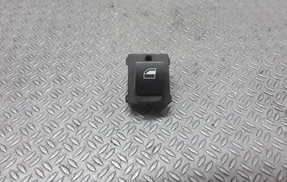 BMW 7 E65 E66 Electric window control switch 8379597
