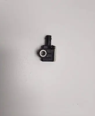 Mercedes-Benz A W176 Airbag deployment crash/impact sensor A1668210151