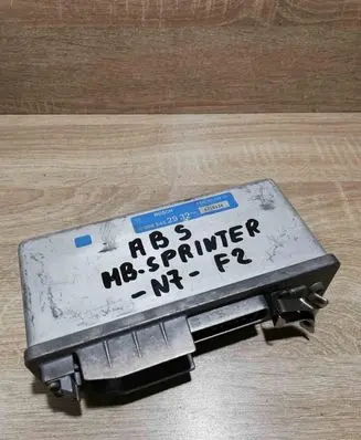 Mercedes-Benz E W124 ABS control unit/module 0095452932 0265105022