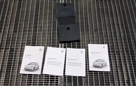Volkswagen ID.3 Owners service history hand book 110860250C