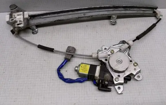 Nissan Maxima Front door window regulator with motor
