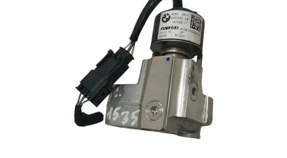 BMW i3 Air conditioning (A/C) expansion valve 9292567 14756811 46806411