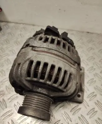 Volvo V70 Generator/alternator 30667787 0124525060