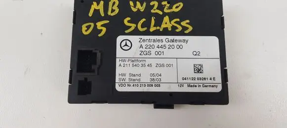 Mercedes-Benz S W220 Door central lock control unit/module A2204452000 A2115403545
