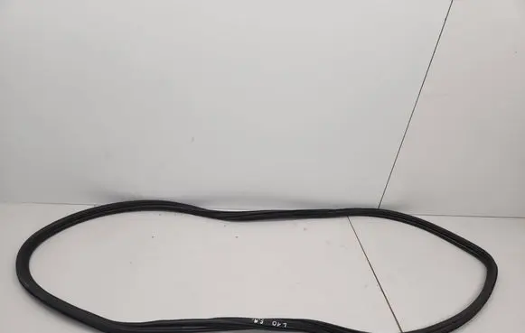Opel Zafira B Front door rubber seal 