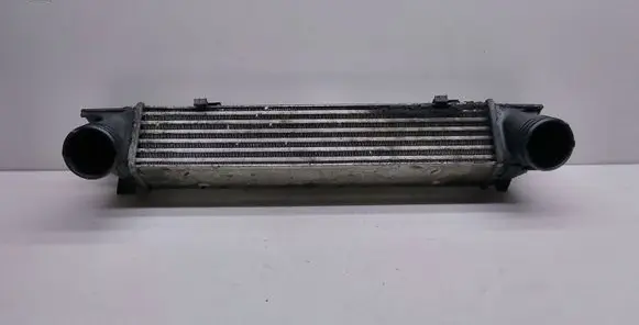 BMW X1 E84 Intercooler radiator 7524916