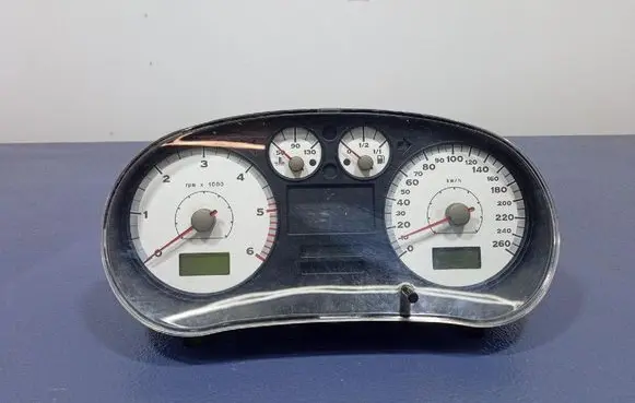 Seat Leon (1P) Speedometer (instrument cluster) 