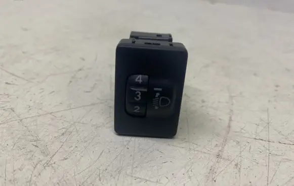Toyota RAV 4 (XA30) Headlight level height control switch 134159