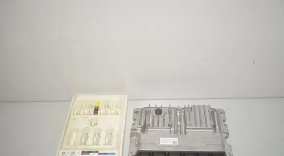 BMW 1 F40 Engine ECU kit and lock set 5A79F96 7824733 5A7F2A6