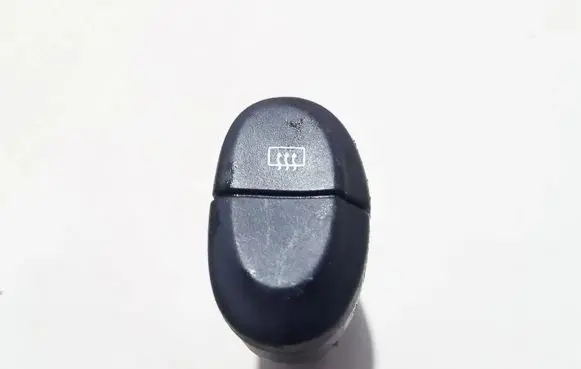Renault Megane I Windscreen/window heater switch