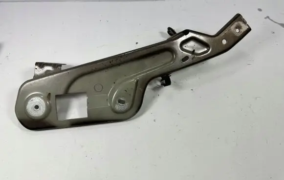 Renault Scenic IV - Grand scenic IV Fender mounting bracket