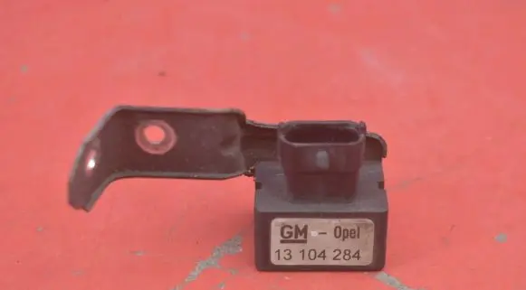 Opel Astra H Sensor 13104284