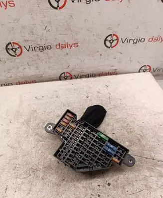 Volkswagen Golf V Fuse box set 211204 50914408800