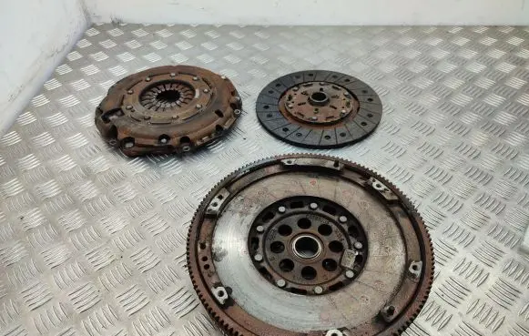 Mercedes-Benz A W176 Clutch set kit A0262500501